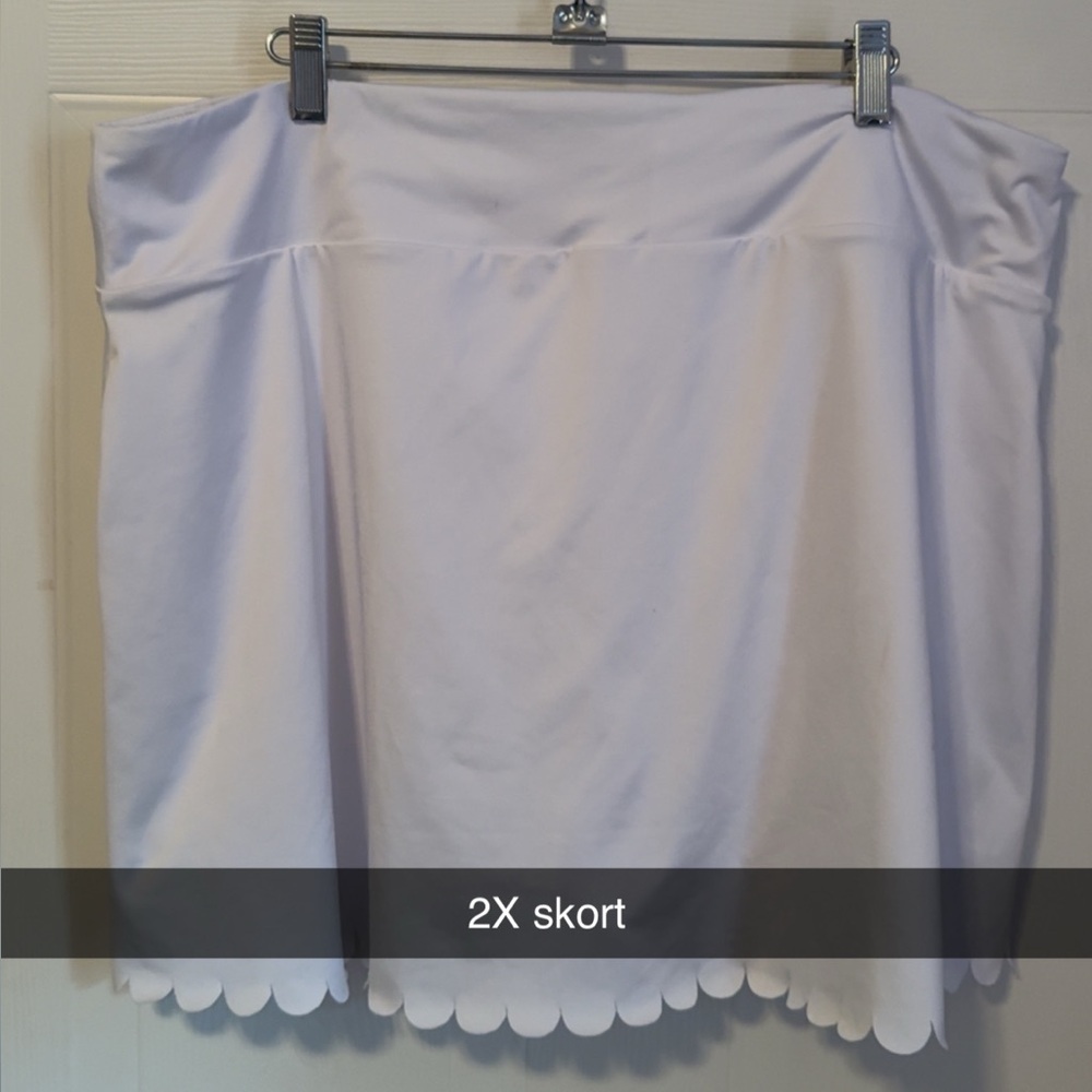 White scalloped Skort